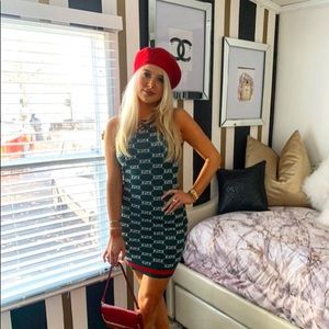 Meet your Posher, Leeah